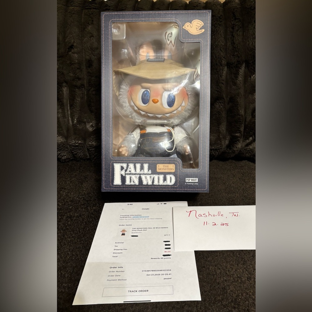 SPECIAL NIB Authentic Labubu Fall in Wild Figure with Hat